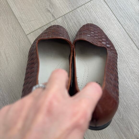 Trotters Liz Leather Loafers Womens 7.5 - Picture 2 of 7